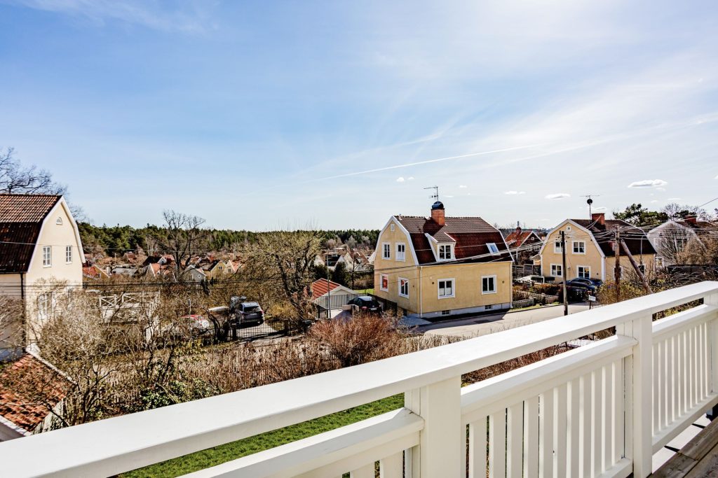 10. Avvaxling Barande Vaggar Villa Sollentuna Edsberg (1)